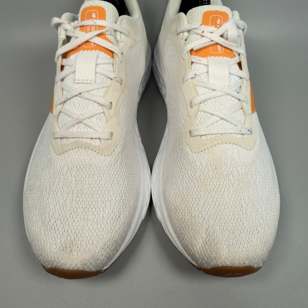 New Balance Fresh Foam Arishi V4 Womens 9.5 9 1/2 B Running Shoes White Orange - Picture 3 of 16